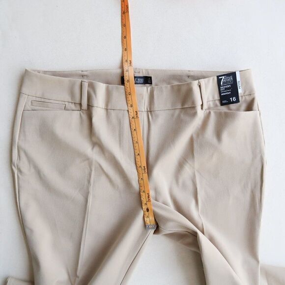 New York & Company Bootcut Pants - Picture 10 of 10